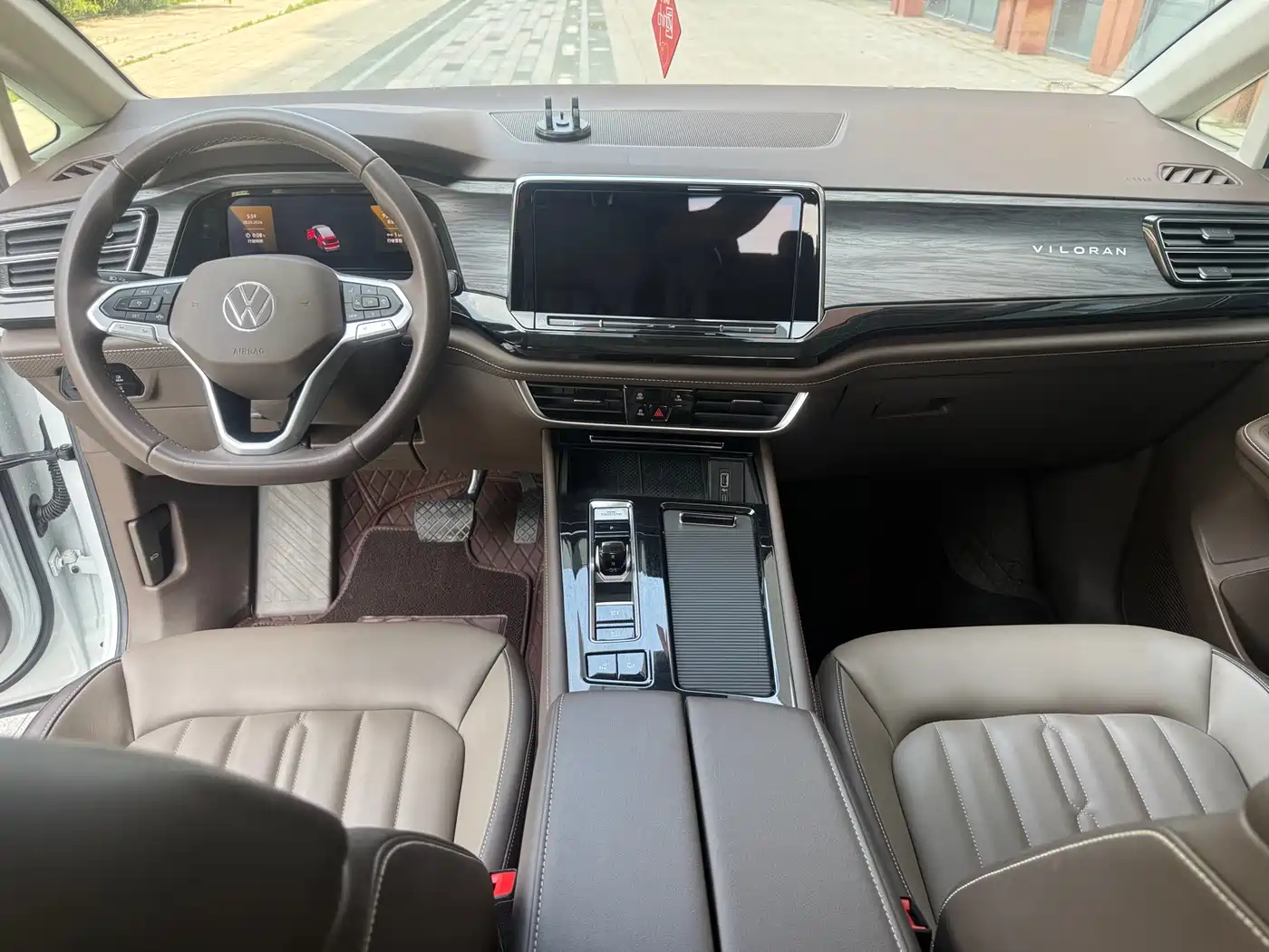 Volkswagen Viloran 2024 330TSI Luxury Edition фото 8