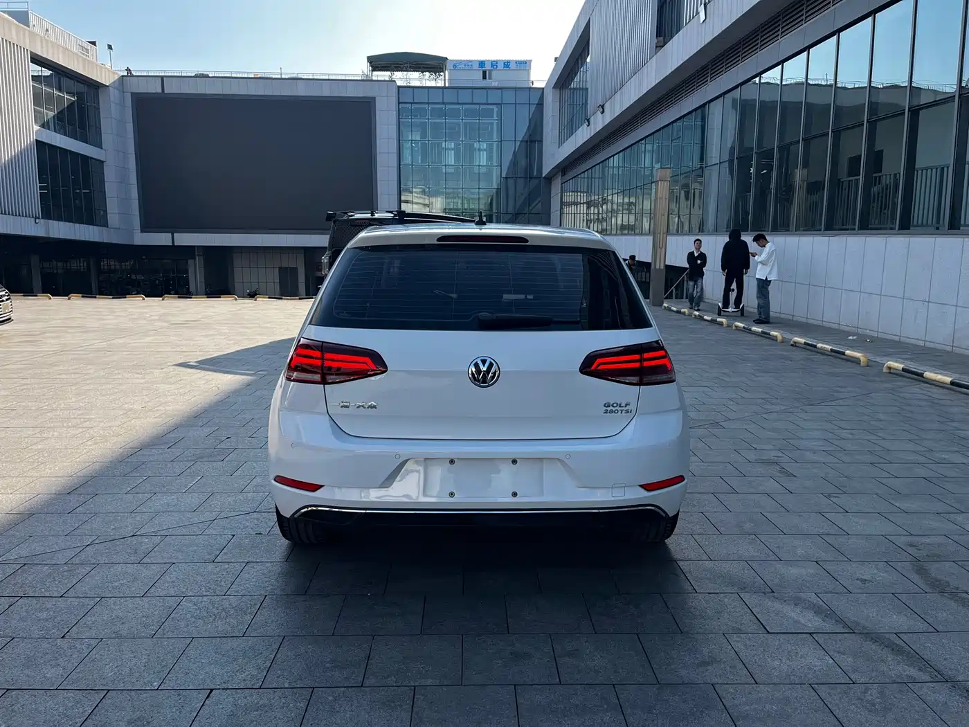 Volkswagen Golf 2020 Beloved Edition 280TSI DSG Comfort фото 6