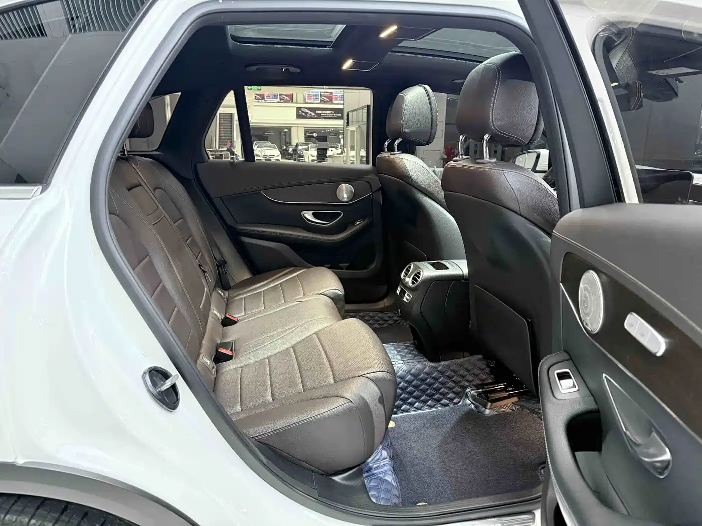 Mercedes-Benz GLC 2021 GLC 260 L 4MATIC Luxury фото 15