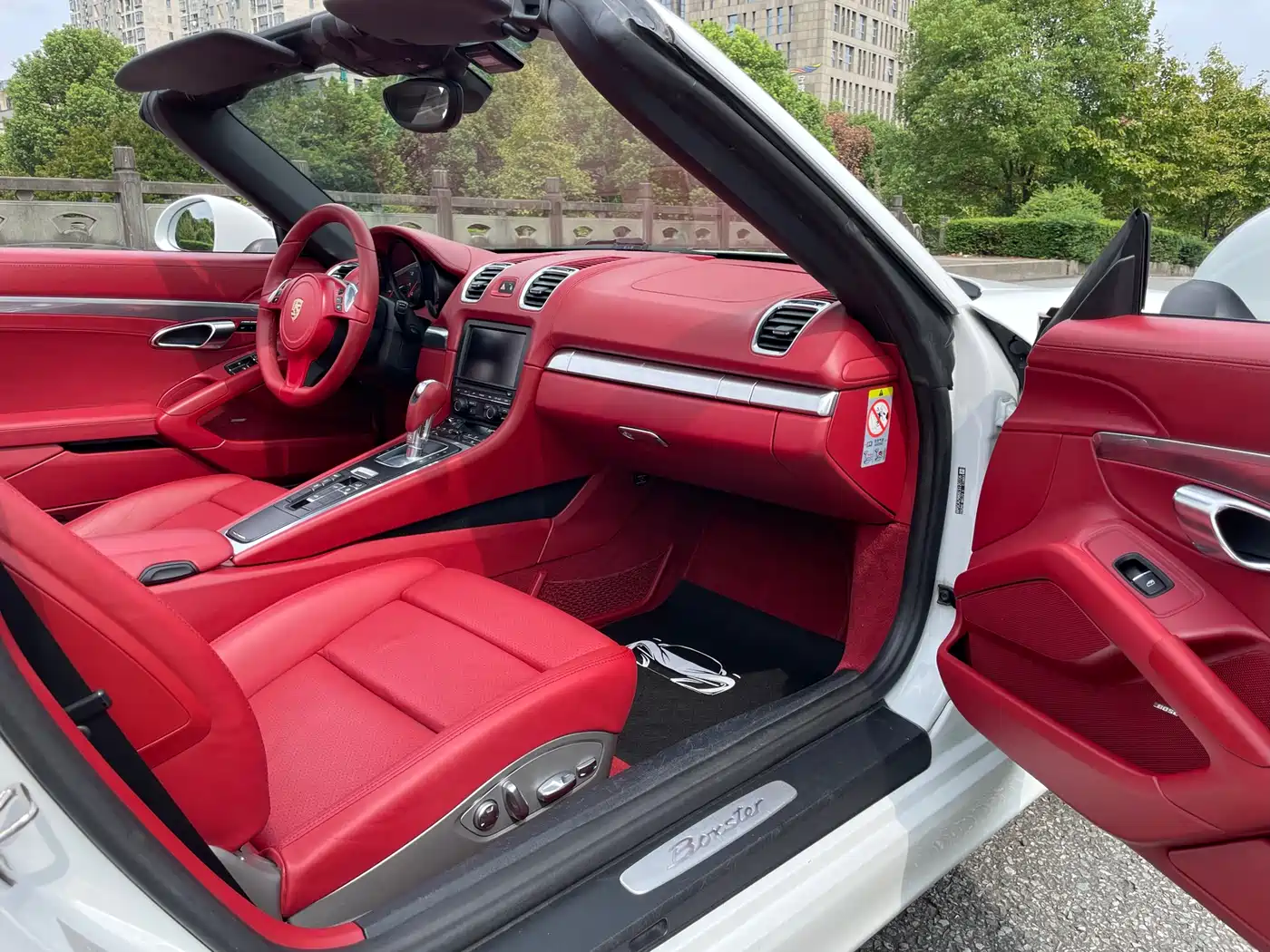 Porsche Boxster 2015 Boxster Style Edition 2.7L фото 16