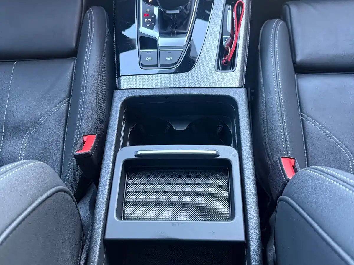 Audi Q5L 2022 40T Luxury Dynamic фото 15