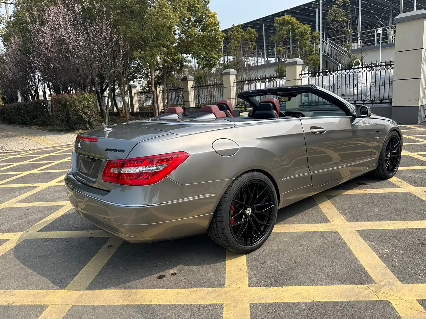 Mercedes-Benz E-Class (Import) 2011 E 260 CGI Convertible фото 11