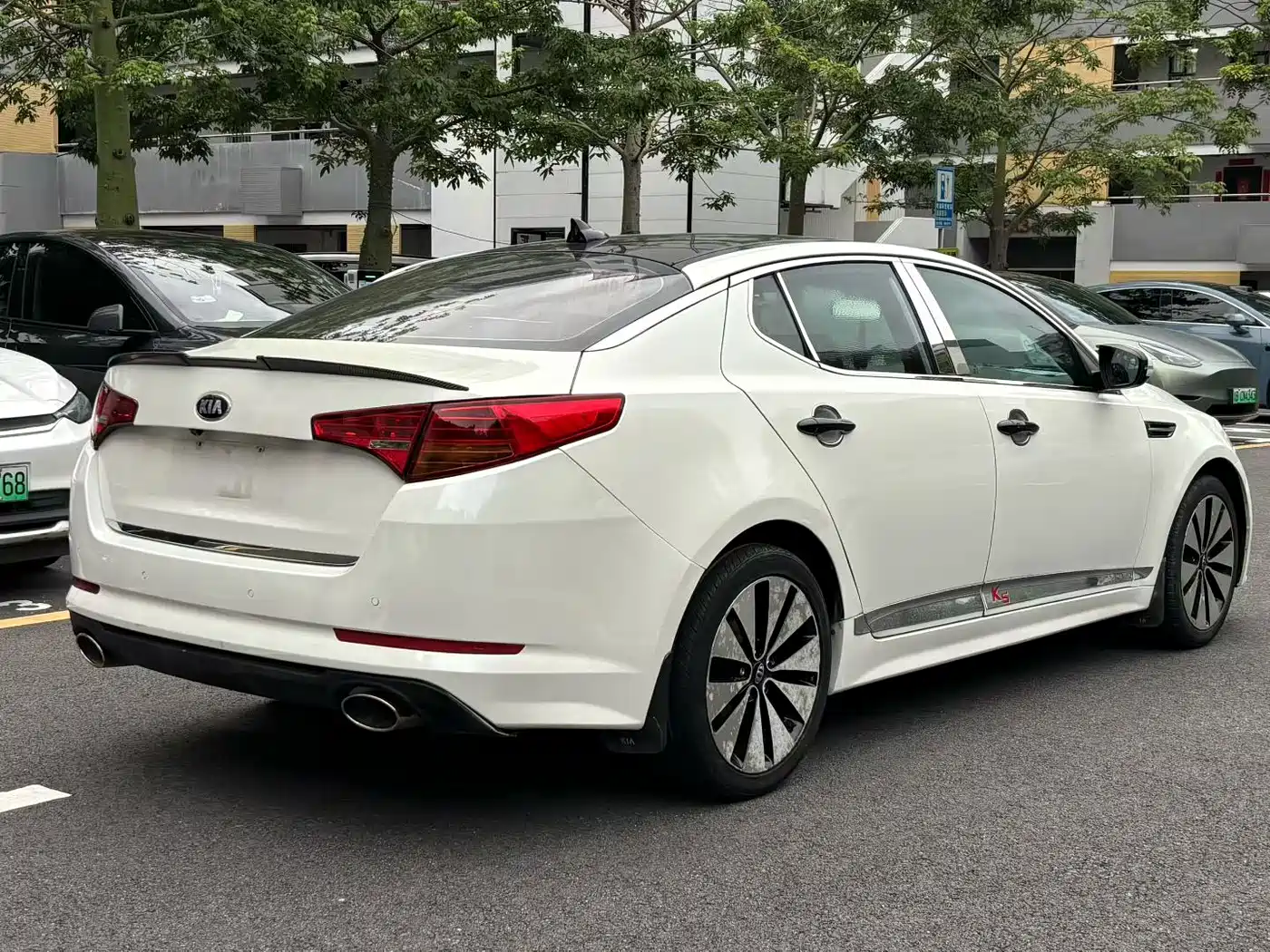 Kia K5 2012 2012 2.0L Automatic DLX