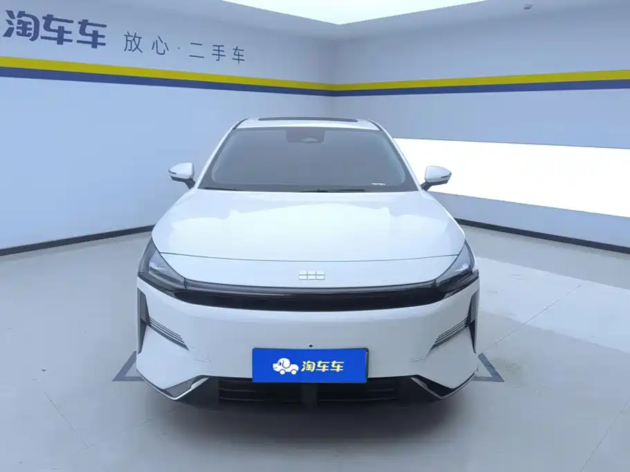 Geely Galaxy Galaxy L6 2025 2025 EM-i 140km Starship Edition
