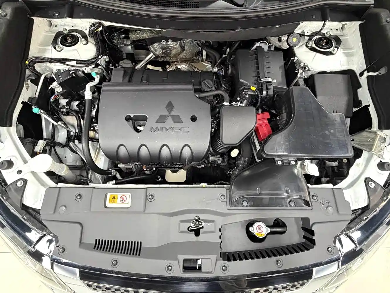 Mitsubishi Outlander 2021 2.0L FWD Comfort Edition 5-seater фото 10