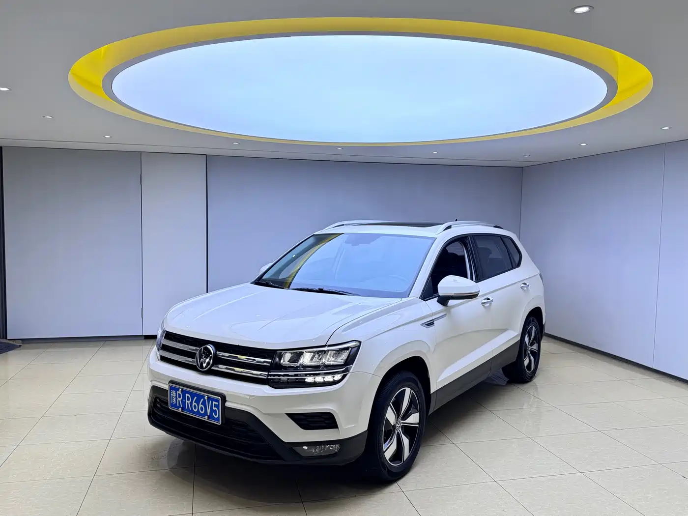 Volkswagen Tharu 2022 280TSI FWD Luxury Edition