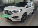Фото 23 - Ford Edge