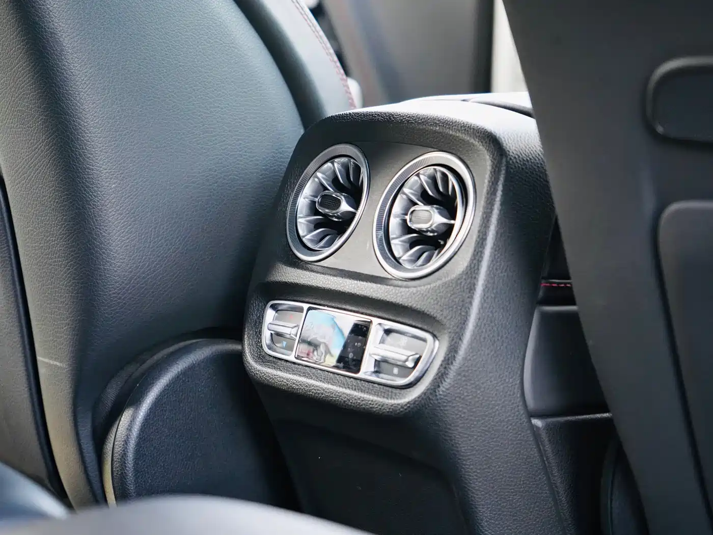 Mercedes-Benz G-Class 2024 G 500 фото 12