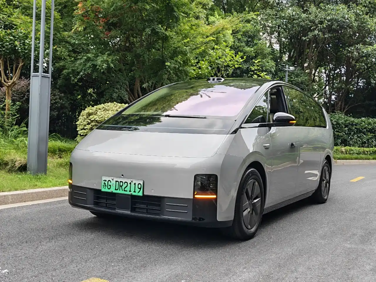 Li Auto MEGA 2025 2025 Model Home Family Special Edition