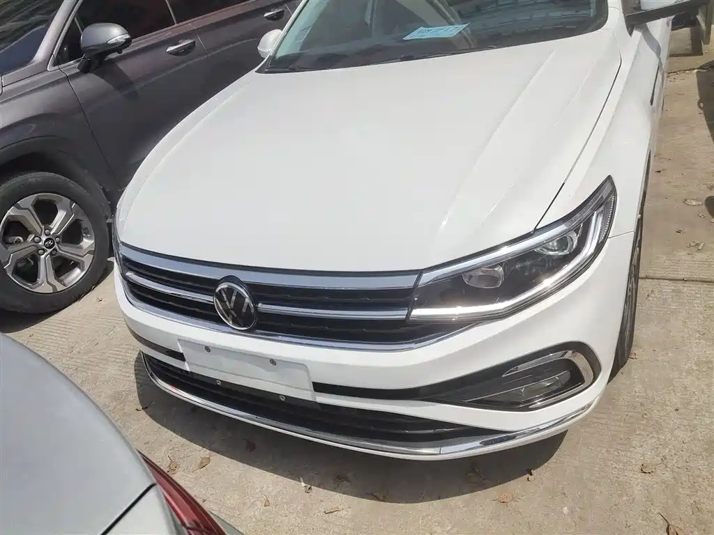 Volkswagen Bora 2023 300TSI DSG Premium Edition фото 3