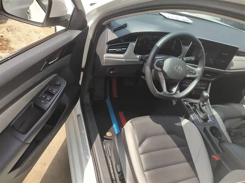 Volkswagen Bora 2023 300TSI DSG Premium Edition фото 12