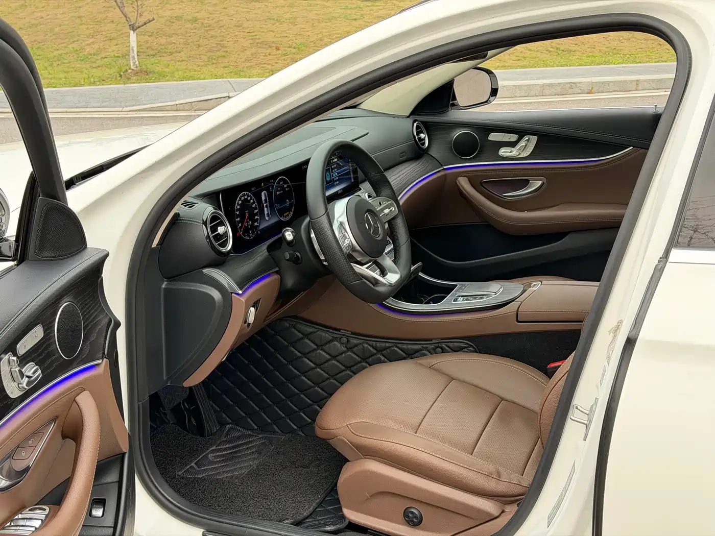Mercedes-Benz E-Class 2020 E 300 L Sport Fashion Model фото 7