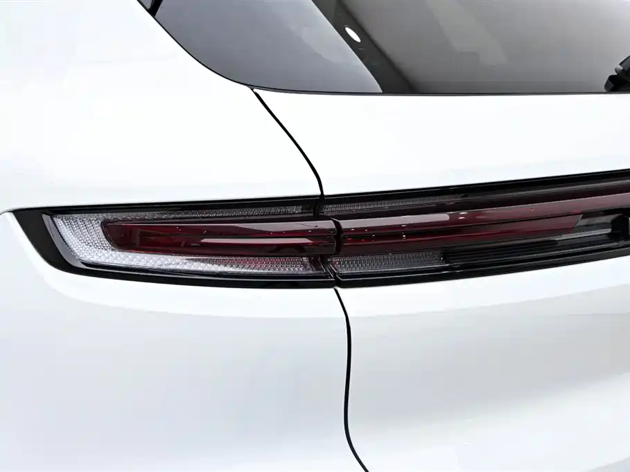 Porsche Cayenne New Energy 2024 Cayenne E-Hybrid 2.0T фото 9
