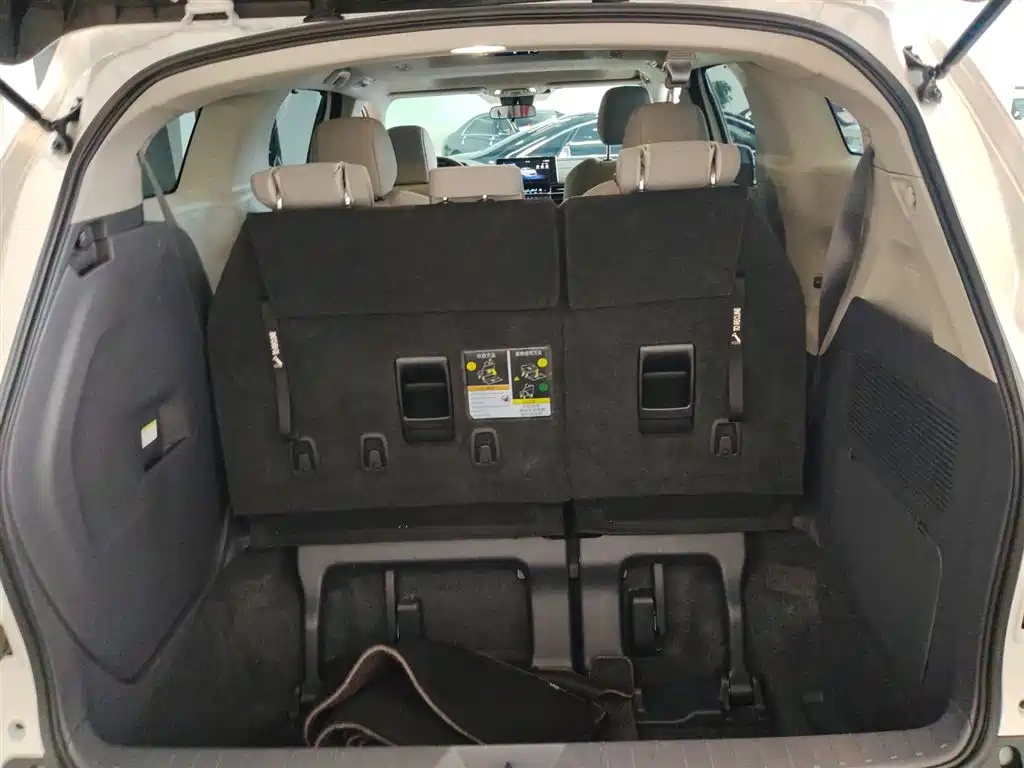 Toyota Sienna 2024 2.5L Hybrid Comfort Edition фото 15