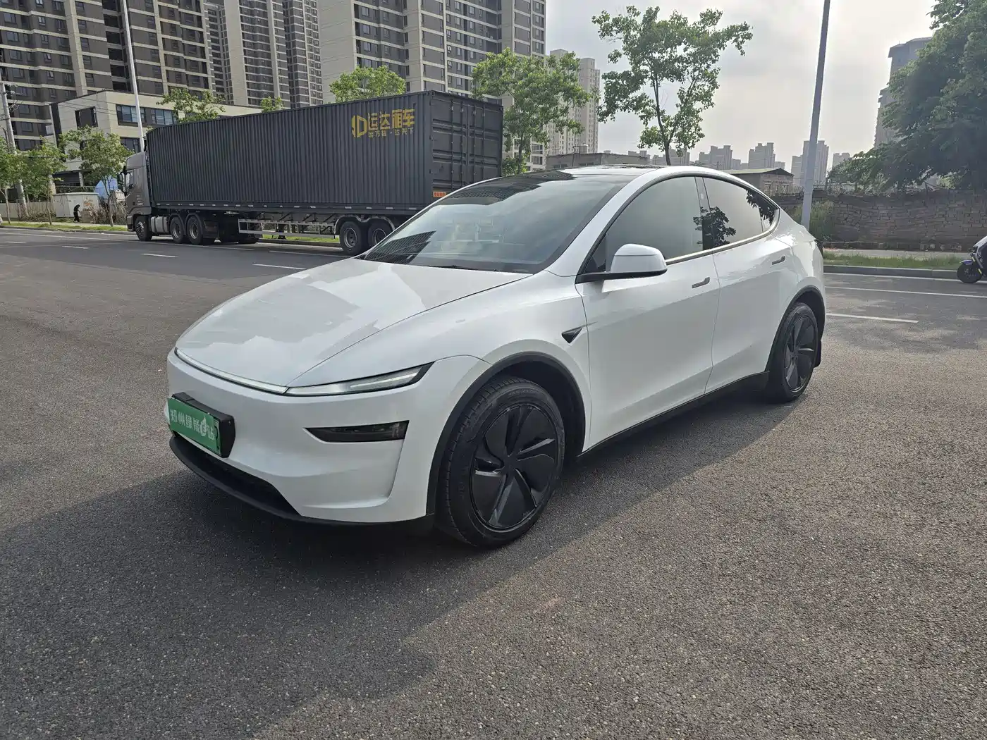 Tesla Model Y 2025 Facelift Long Range All-Wheel Drive