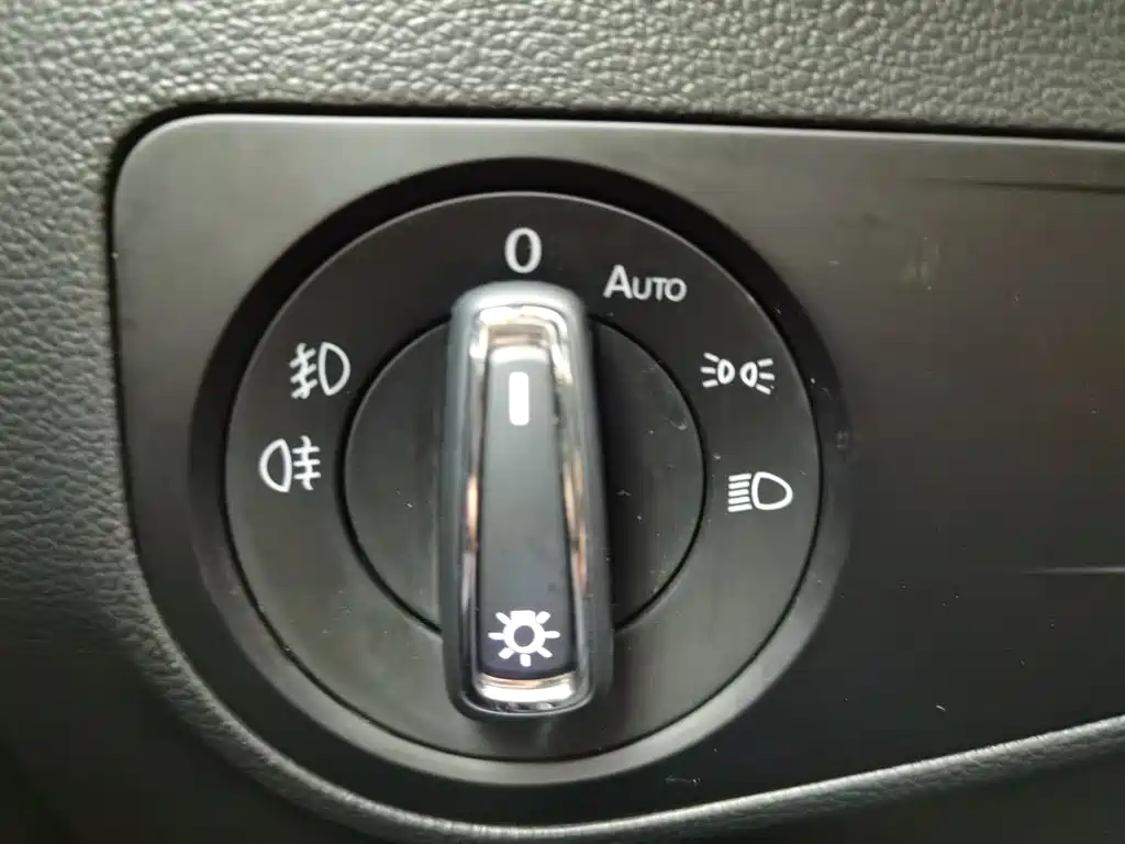 Фото 21 - Volkswagen Tiguan L