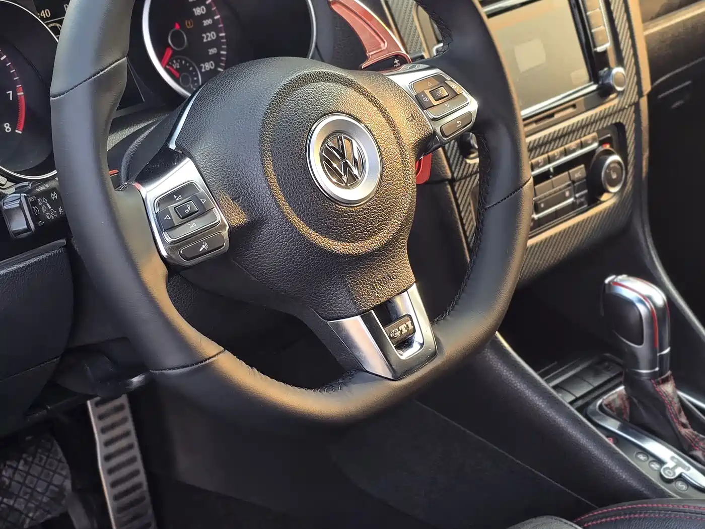 Volkswagen Golf GTI 2012 2.0TSI GTI фото 8