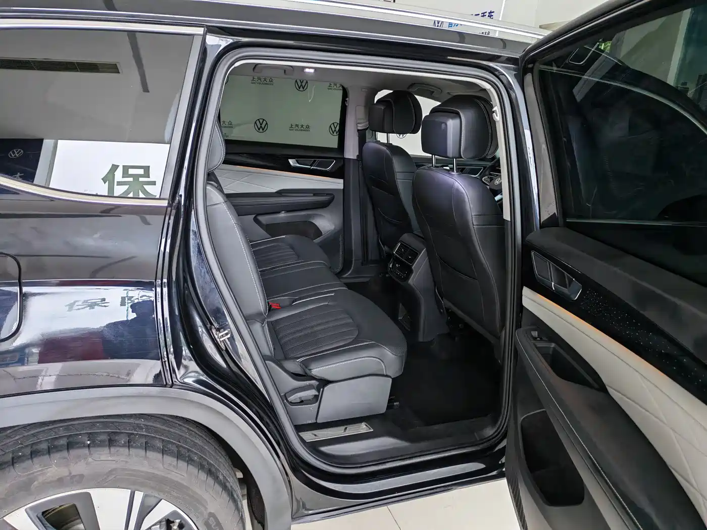 Volkswagen Teramont 2022 380TSI 4MOTION Premium Luxury фото 3