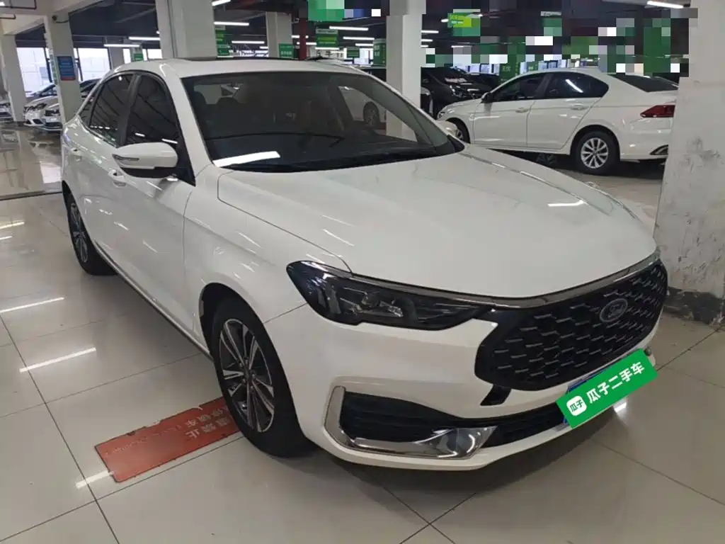 2022 Ford Escort