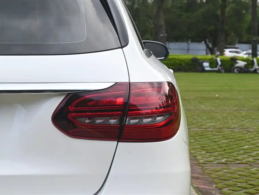 Mercedes-Benz C-Class (Import) 2019 C 260 Estate фото 19
