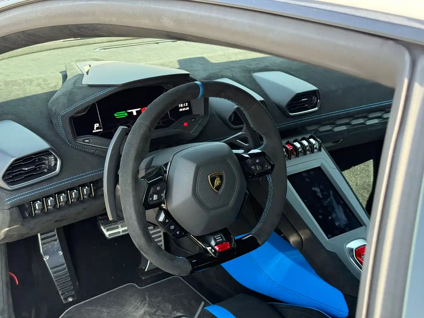 Lamborghini Huracán 2021 Huracán STO фото 13