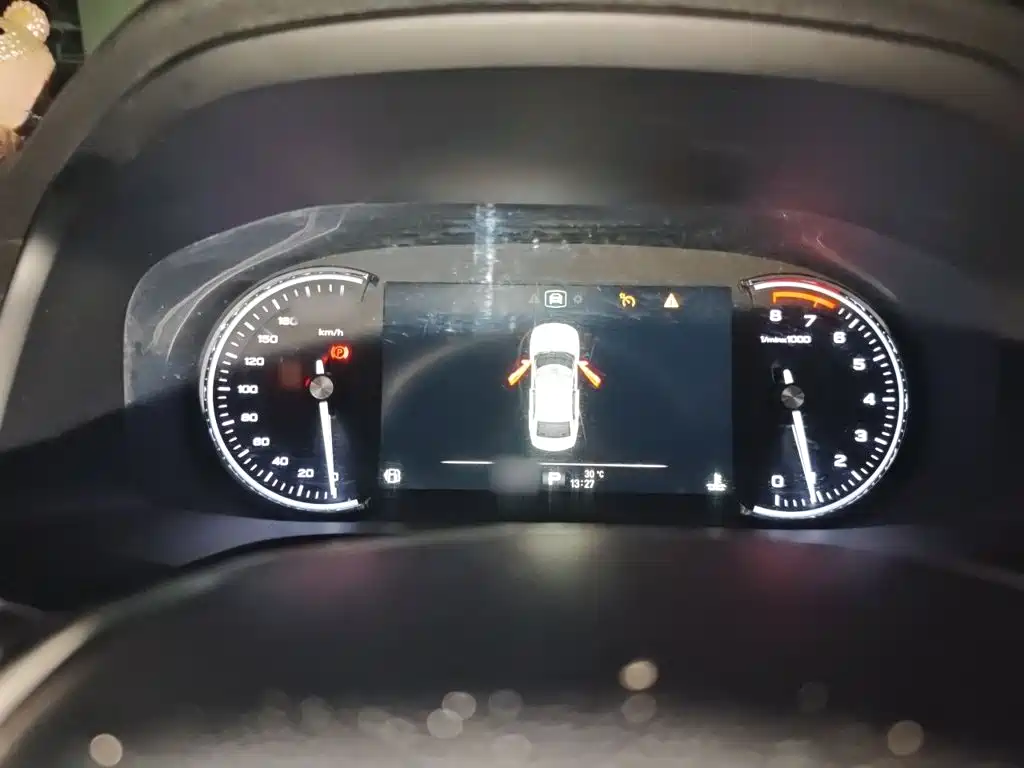 Roewe i6 2021 2020 PLUS 1.6L CVT 4G Connected Glory Flagship Edition