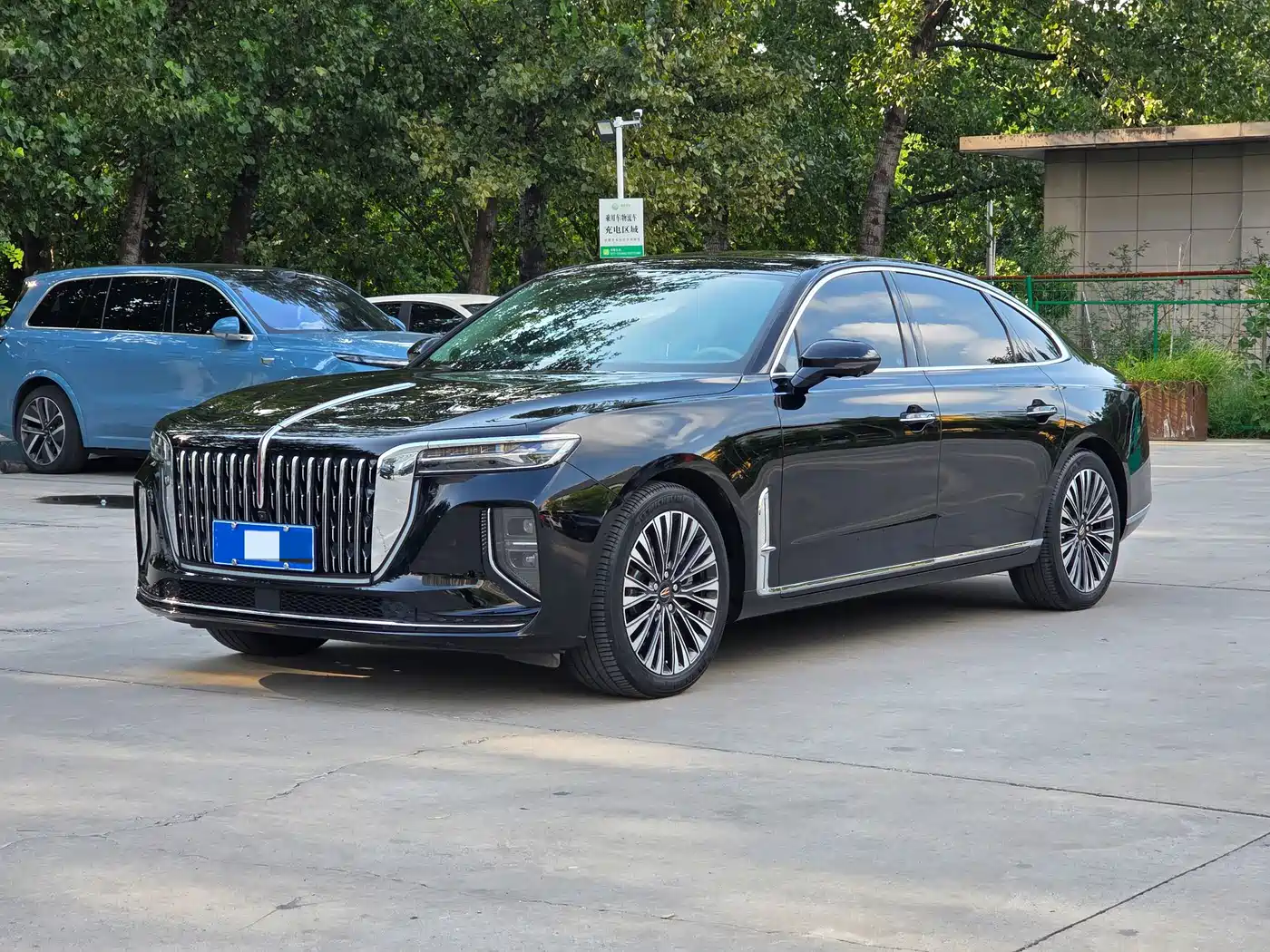 Hongqi H9 2025 2024 2.0T Qi Enjoy Luxury Business Edition