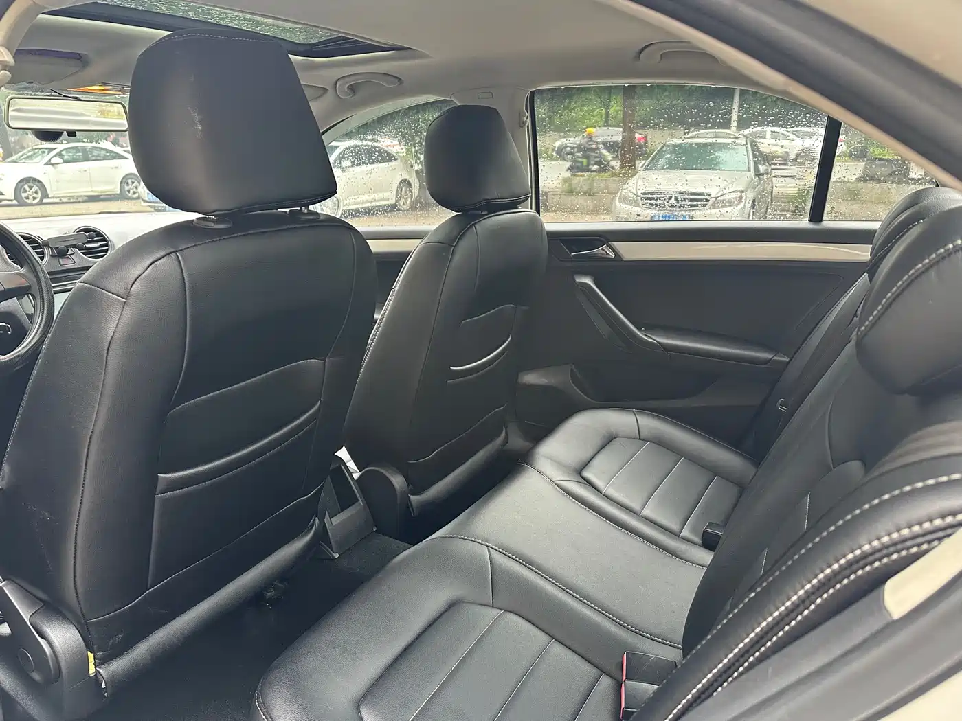 Volkswagen Jetta 2015 1.6L Auto Comfort фото 18
