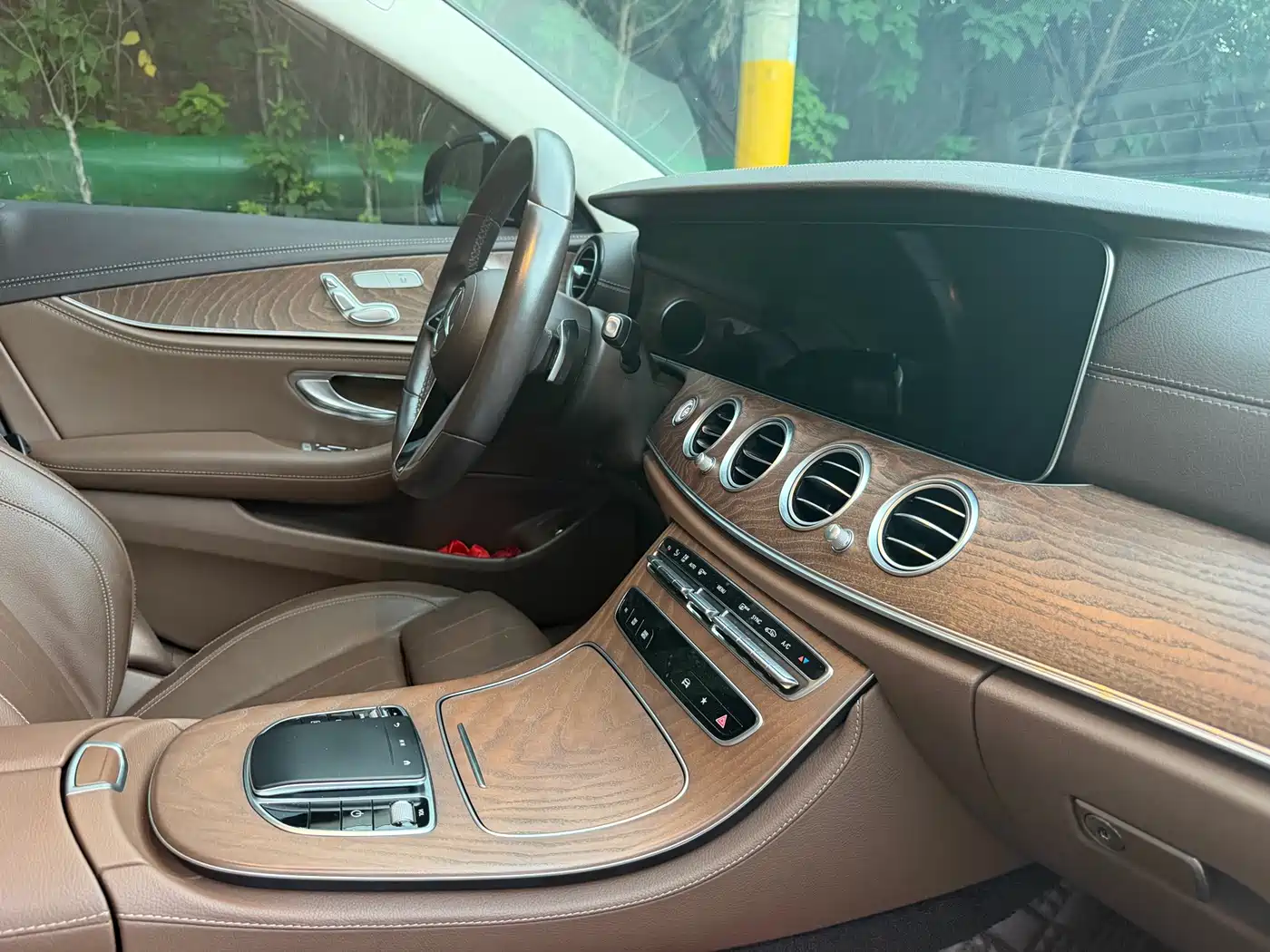 Mercedes-Benz E-Class, миниатюра 7
