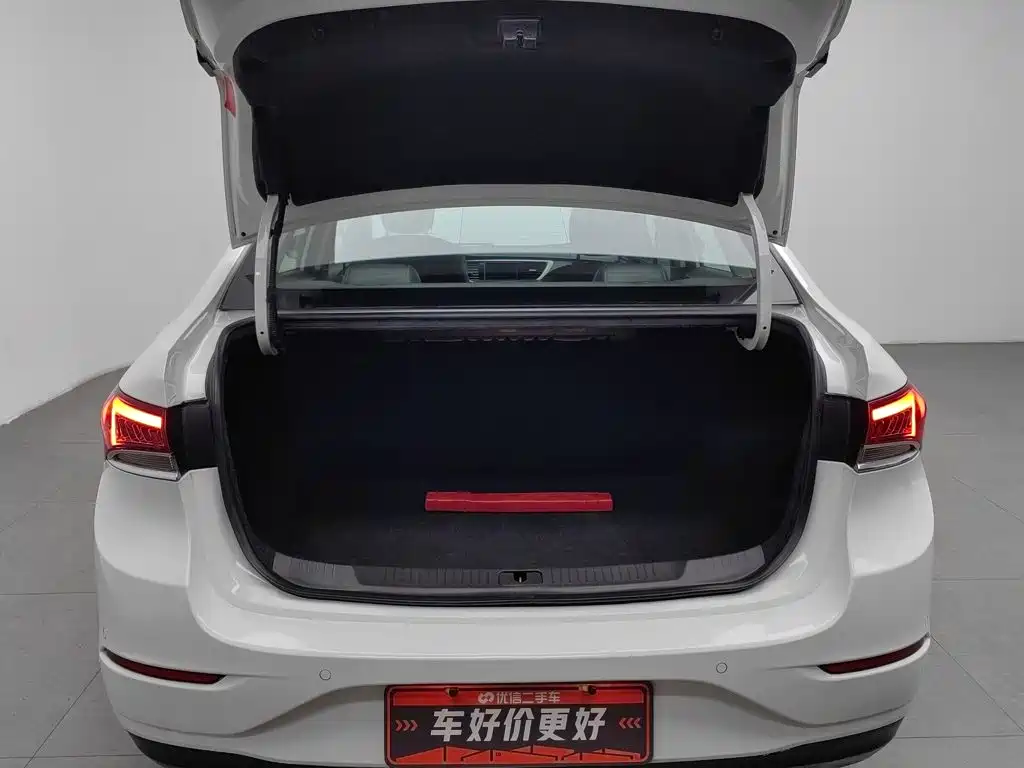 Фото 16 - Buick Excelle