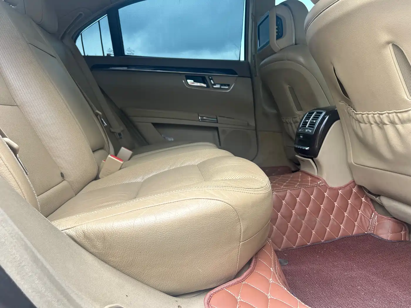 Mercedes-Benz S-Class 2010 S 300 L Business фото 8