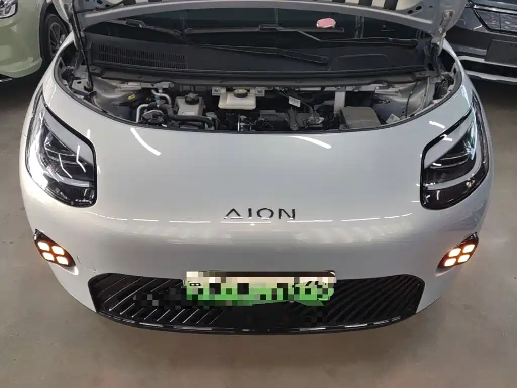 Aion UT 2025 2025 Model 330 Starlight Edition