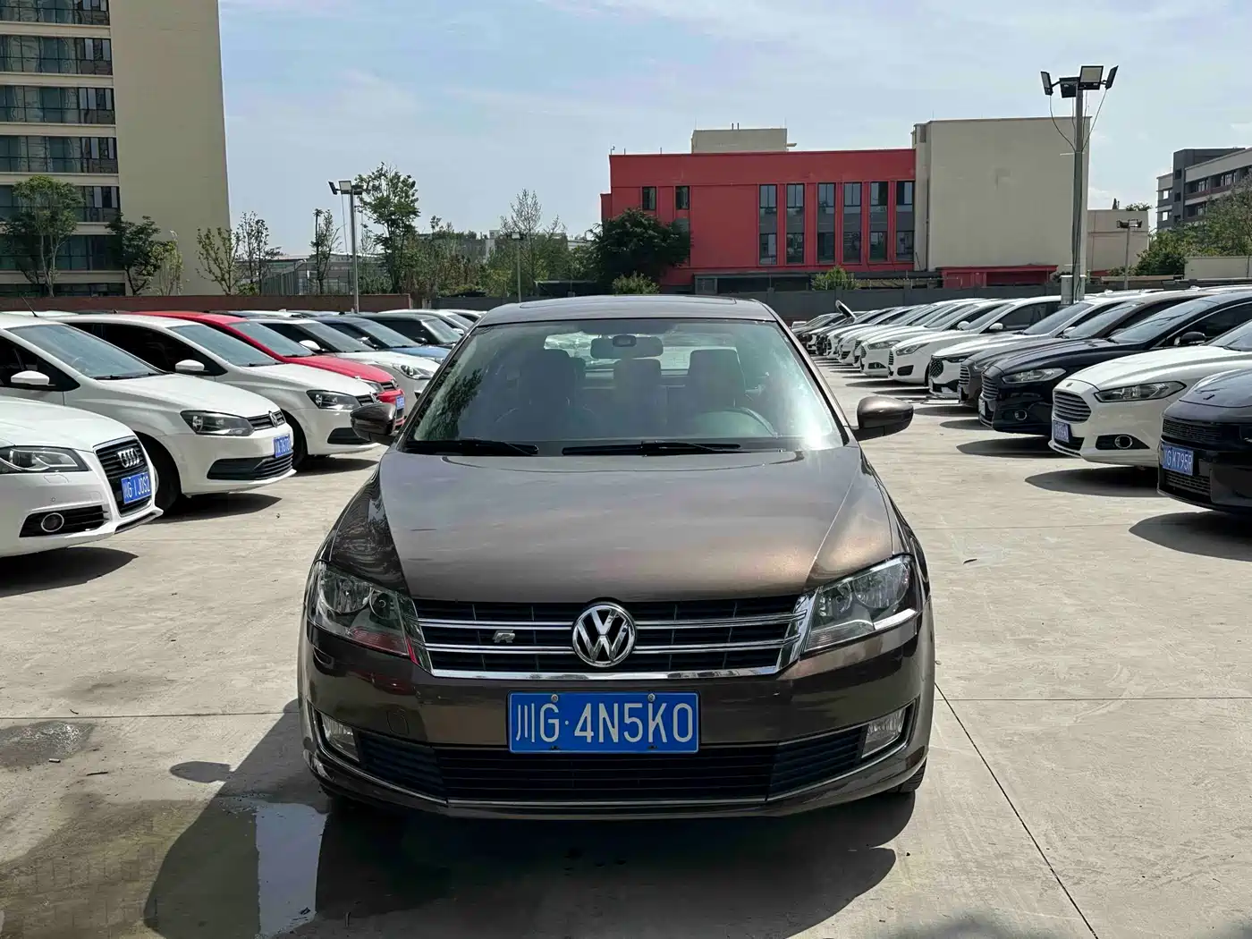 Volkswagen Lavida Tour 2013 1.4TSI Automatic Luxury фото 2