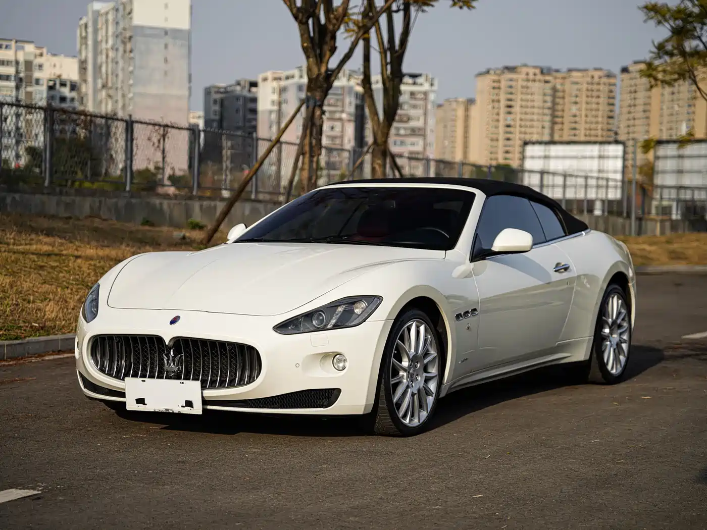 Maserati GranCabrio 2012 4.7L Sport фото 28