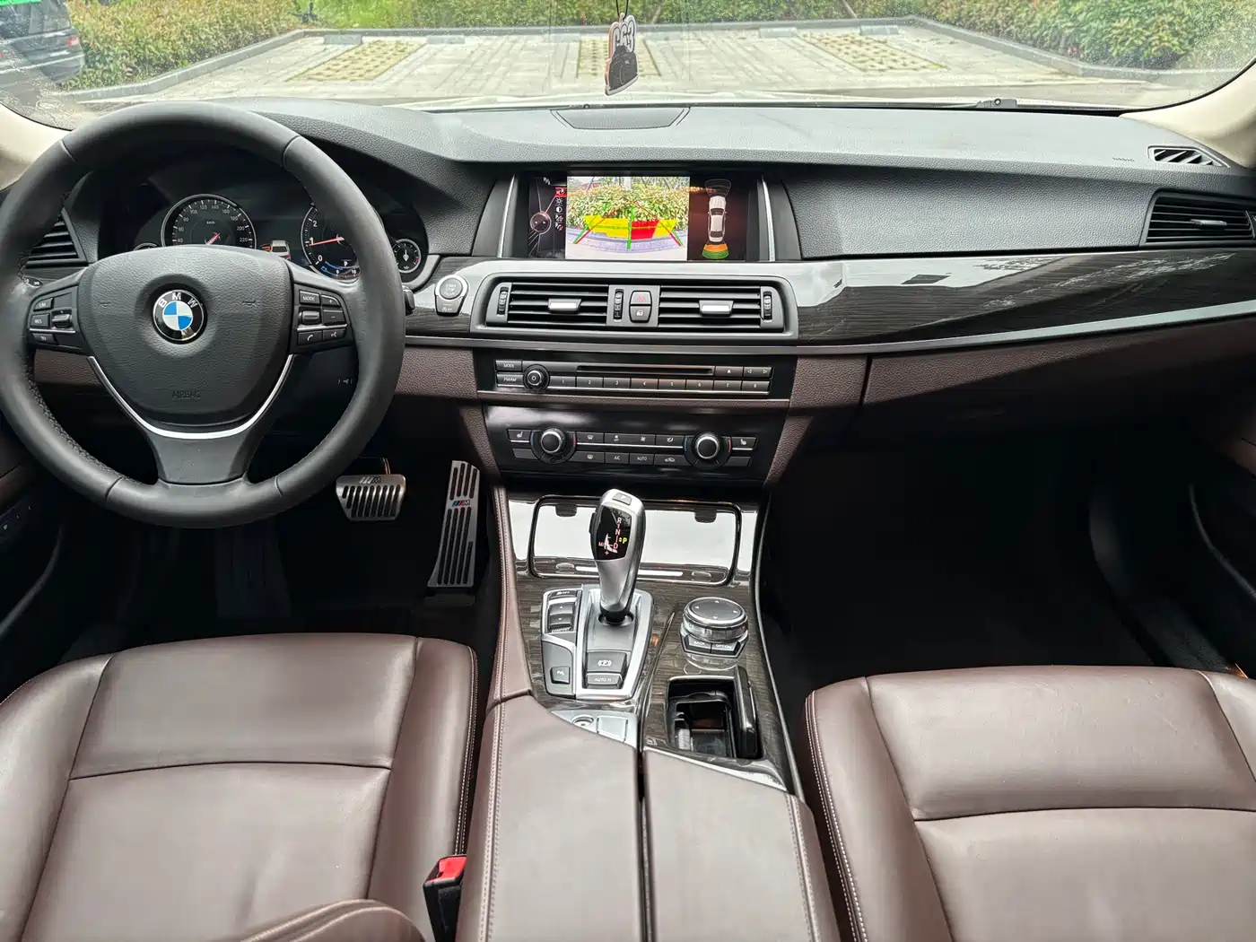 BMW 5 Series 2017 525Li Luxury Design Package фото 9