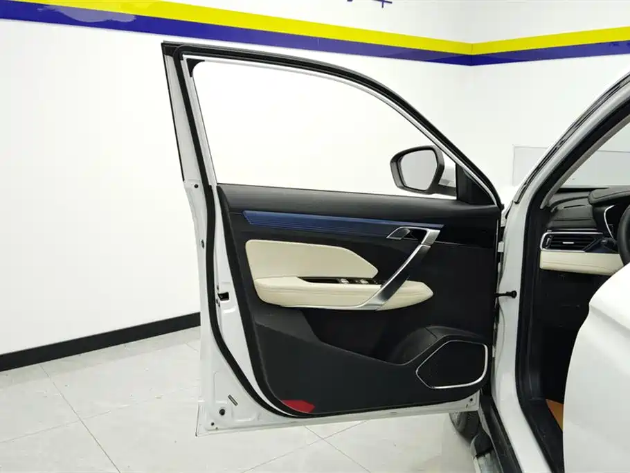 GEELY AUTOMOBILE BOYUE