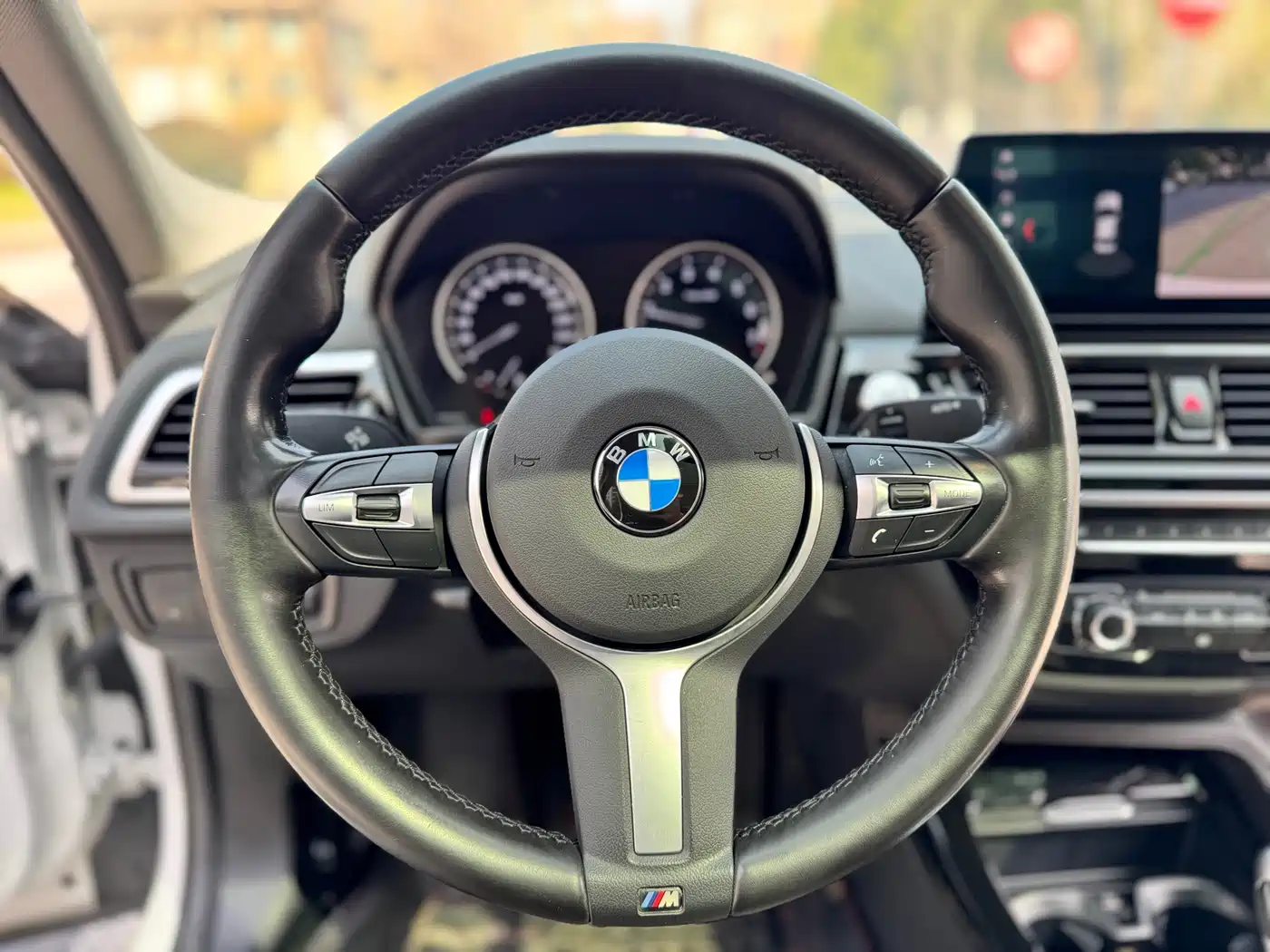 BMW 1 Series 2021 120i M Sport Shadow Edition фото 13