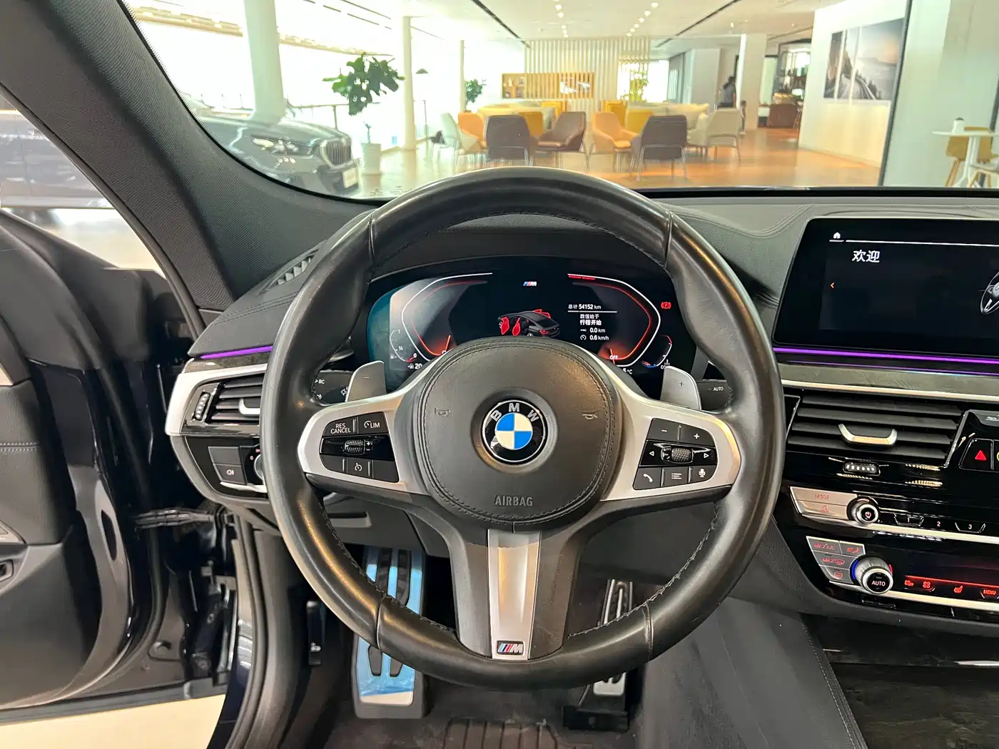 BMW 6 Series GT 2020 630i M Sport Package фото 5