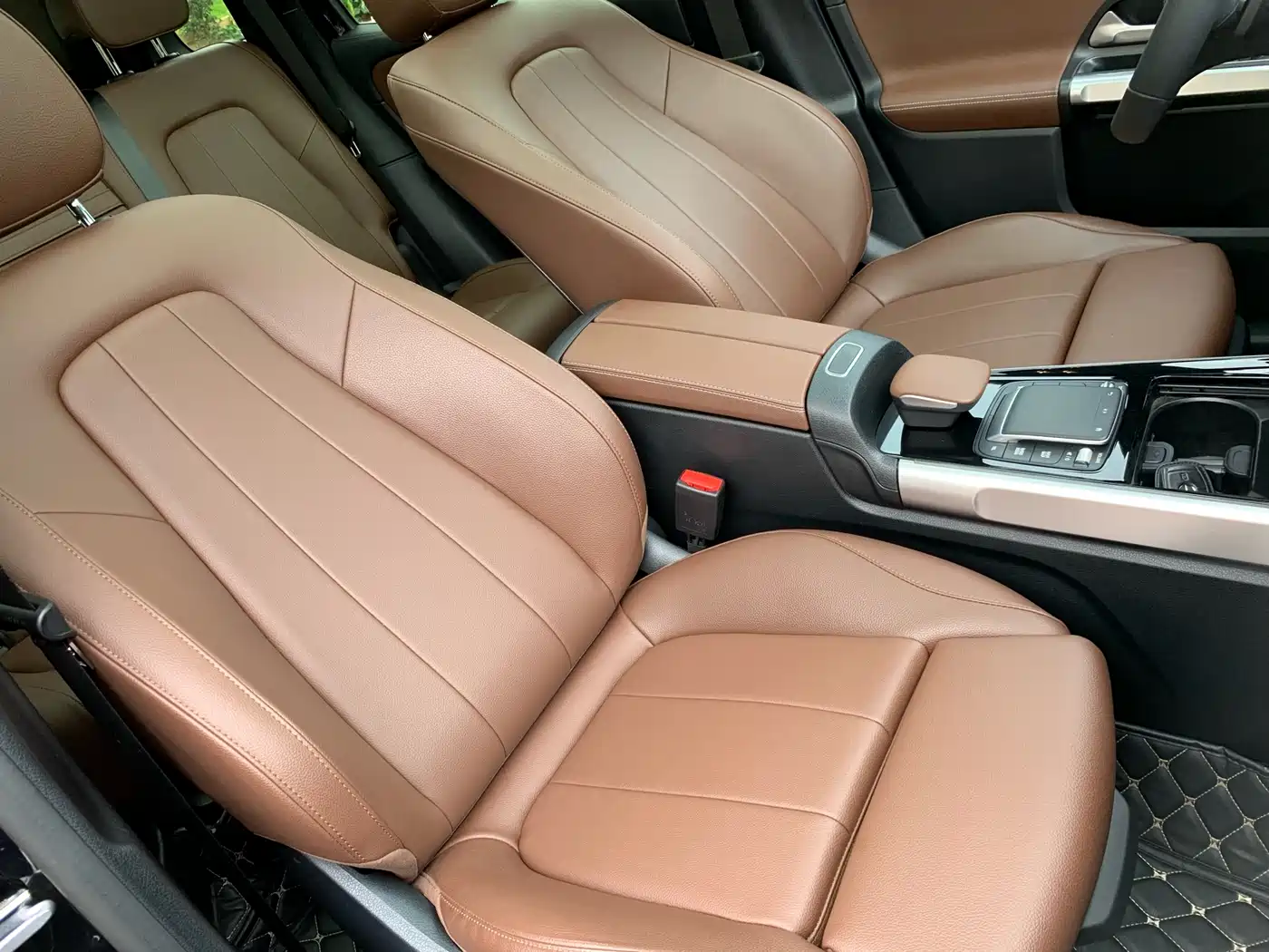 Mercedes-Benz GLB 2022 GLB 220 Dynamic фото 28