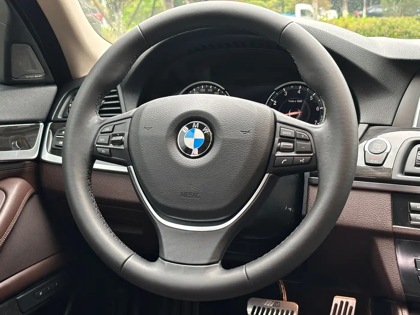 BMW 5 Series 2017 525Li Luxury Design Package фото 10
