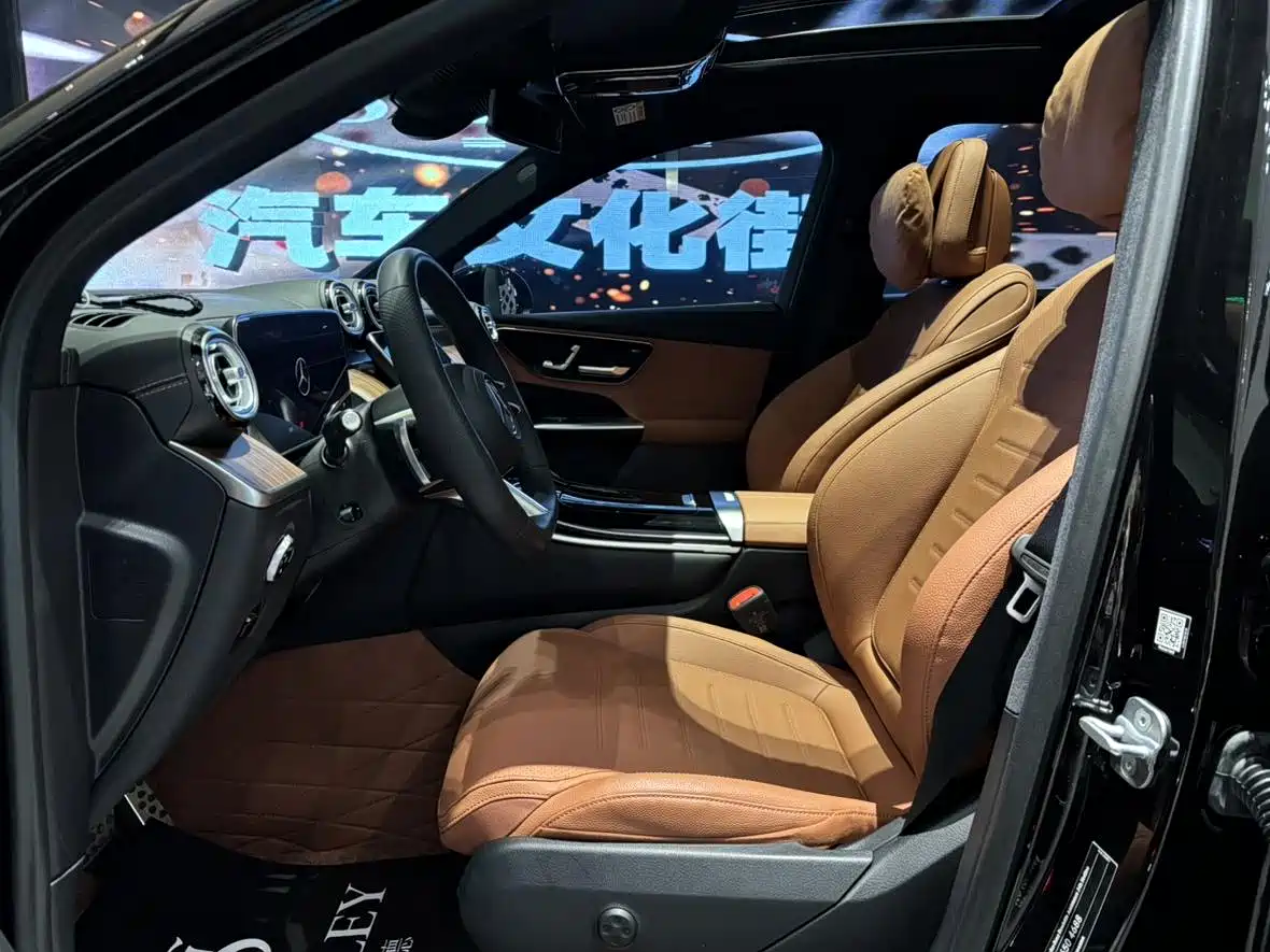 Mercedes-Benz GLC 2024 GLC 300 L 4MATIC Dynamic 5-seater фото 8