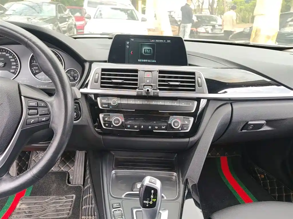 BMW 3 Series 2018 320Li Fashion Style фото 13