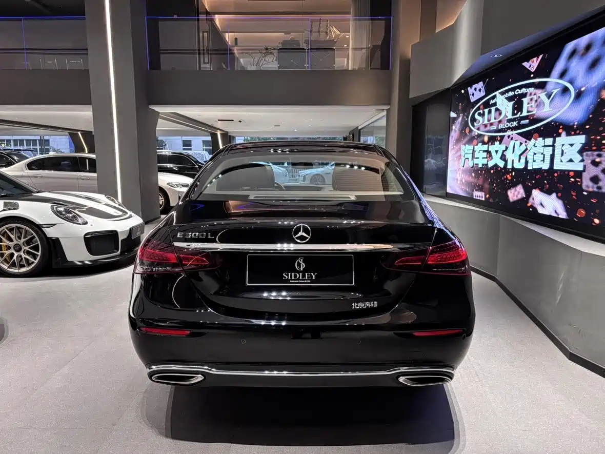 Mercedes-Benz E-Class 2023 E 300 L Fashion фото 5
