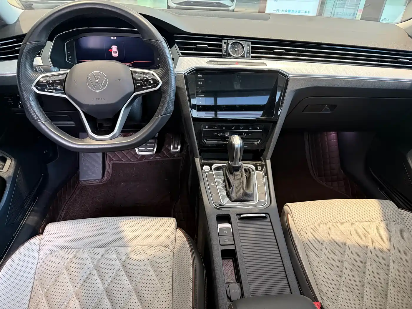 Volkswagen Magotan 2023 Model 2 Million Commemorative Edition 330TSI DSG Luxury фото 5