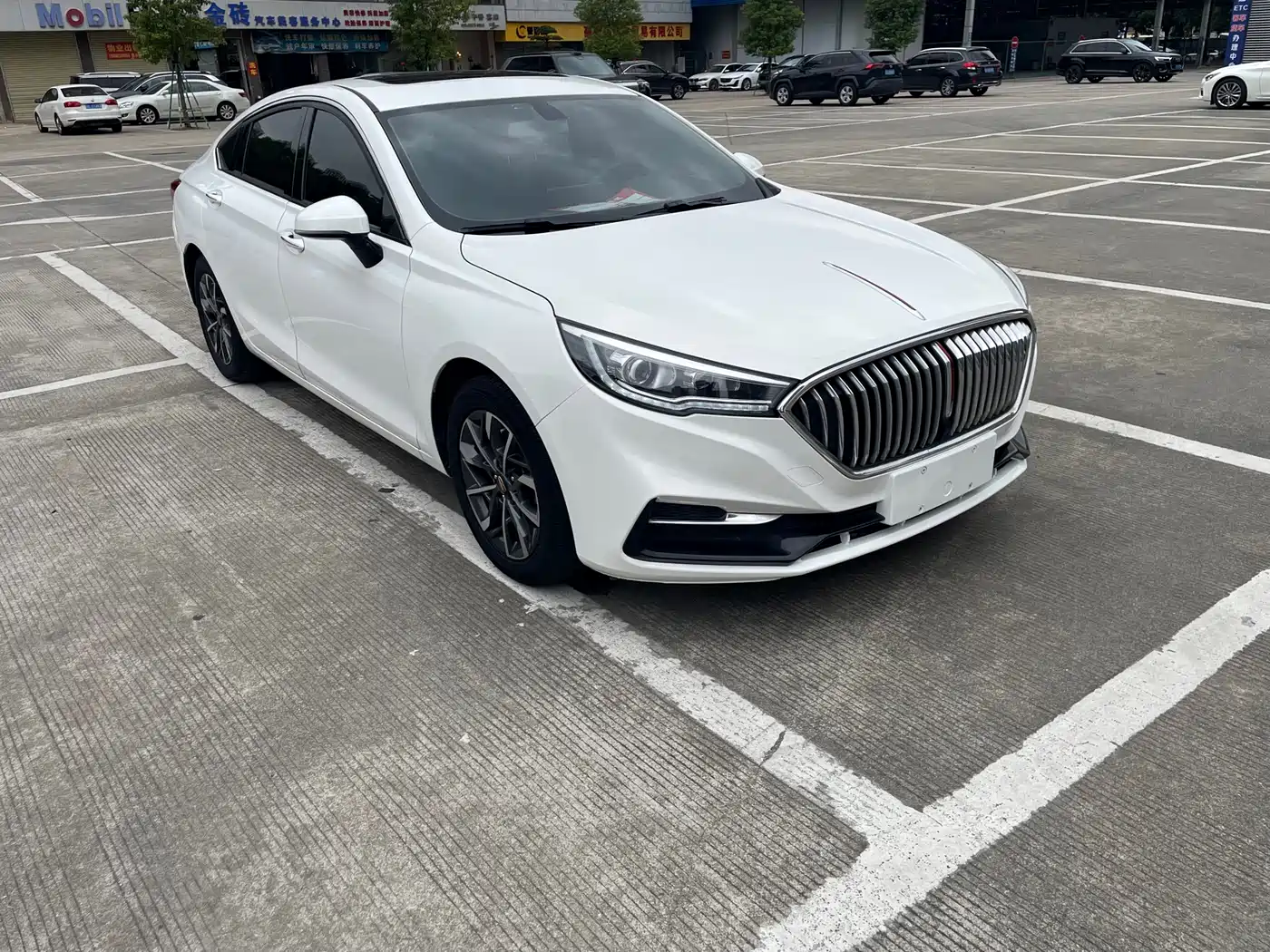 Hongqi H5 2020 1.5T DCT Qi Rhythm Edition фото 3