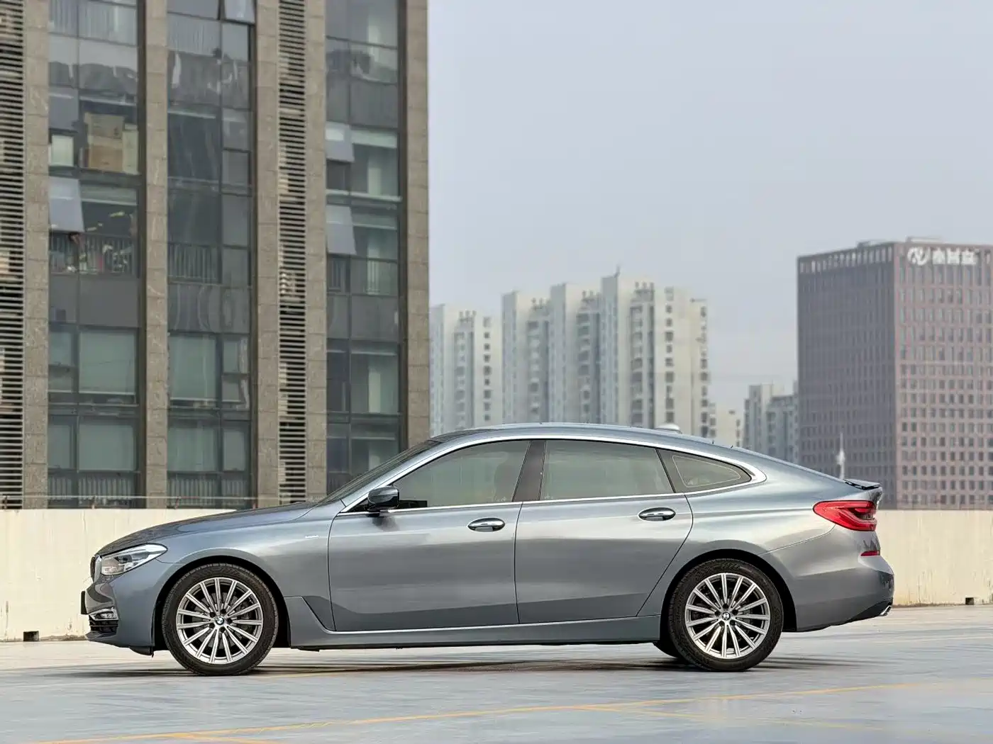 BMW 6 Series GT 2018 630i M Sport Package фото 3