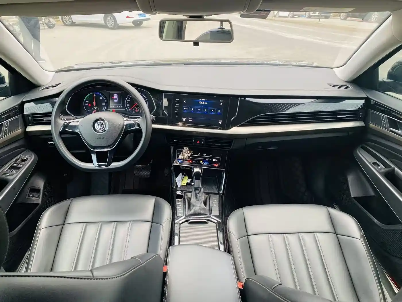 VOLKSWAGEN PASSAT NEW ENERGY