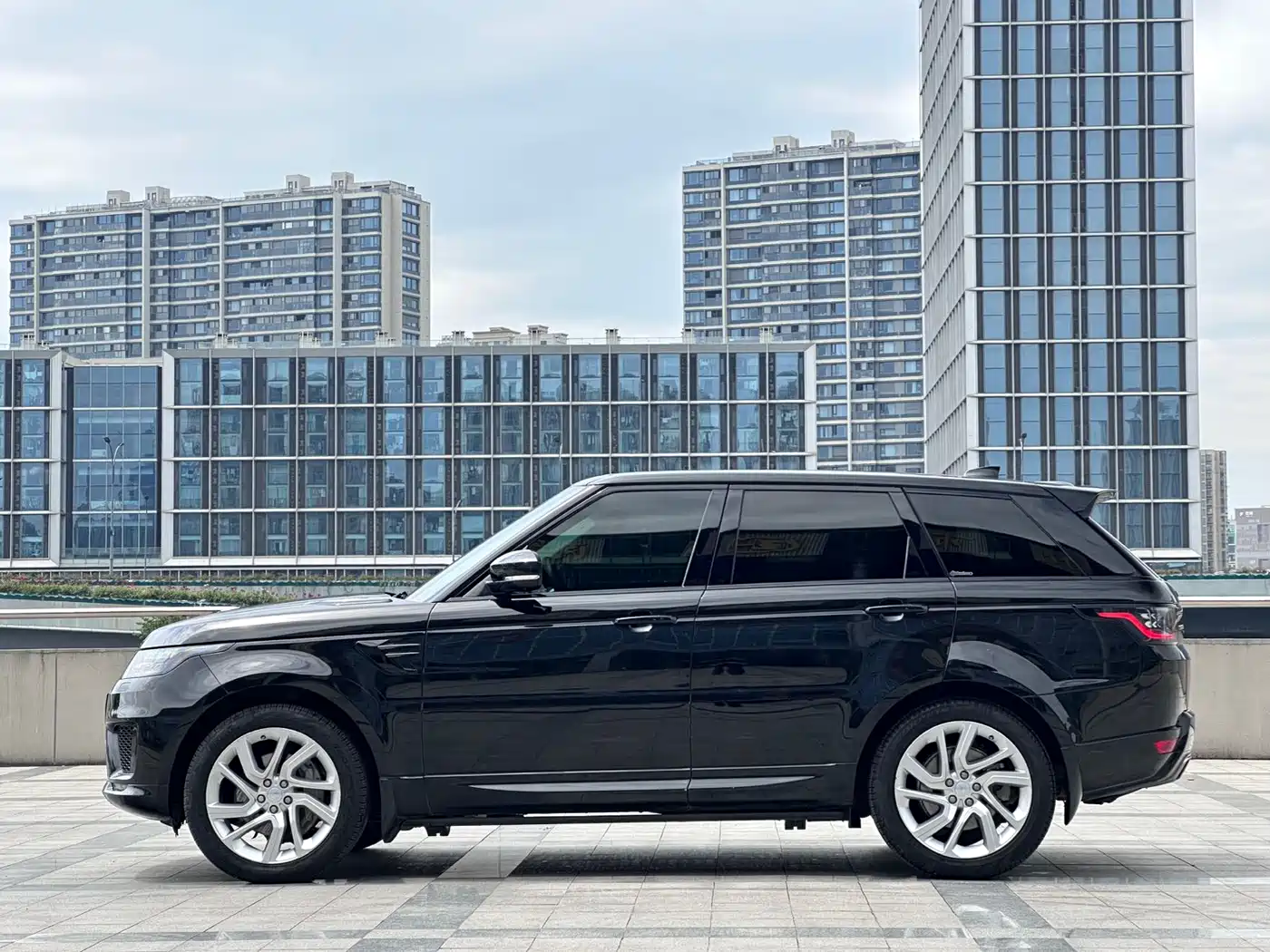 Land Rover Range Rover Sport 2020 3.0 L6 HSE DYNAMIC фото 11
