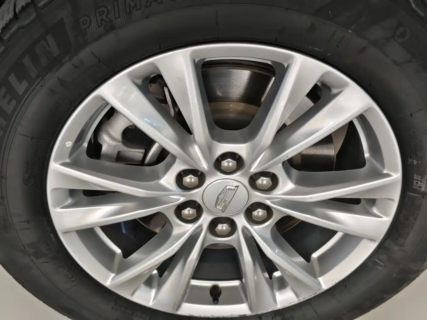 Cadillac XT6 2021 2.0T 7-Seater 2WD Trend Edition фото 6