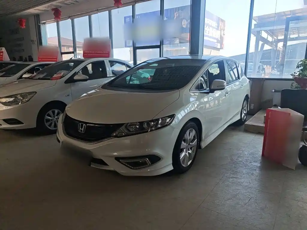 Honda Jade 2016 2016 1.8L Automatic Comfort Elite Version 5-seater